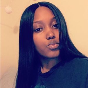 Meet your Posher, Charise